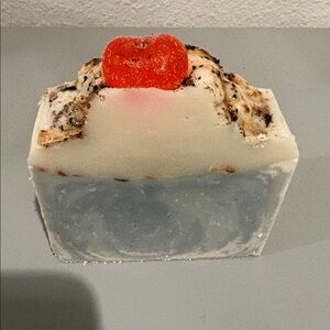 Eslira Natura Forest Mint Cake Handcrafted Soap 8 oz